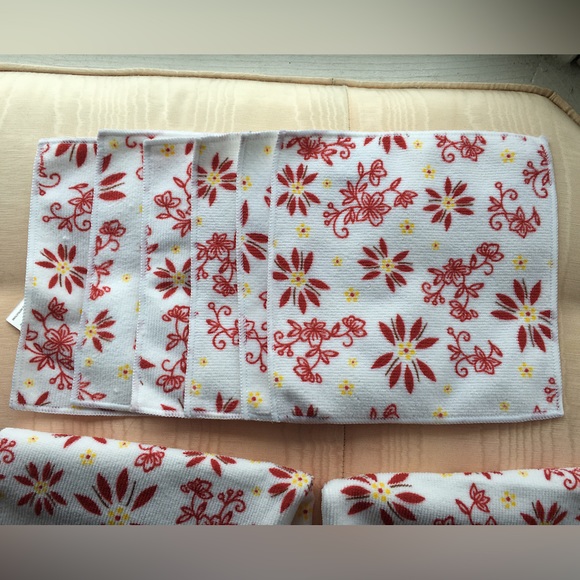 Temp-tations Set of 8 Microfiber Kitchen Towels - Picture 2 of 5